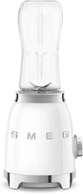 Smeg Modell PBF01WHEU, 2 x 600 ml Flaschen inklusive, 2 Geschwindigkeitsstufen, Leistung 300W, Kompakt-Tischmixer, Motorsicherung, Weiß